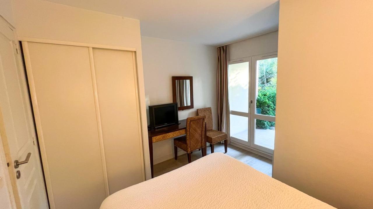 6-Person Apartment With Swimming Pool Tennis Court And Free Parking 25 Le Touquet エクステリア 写真