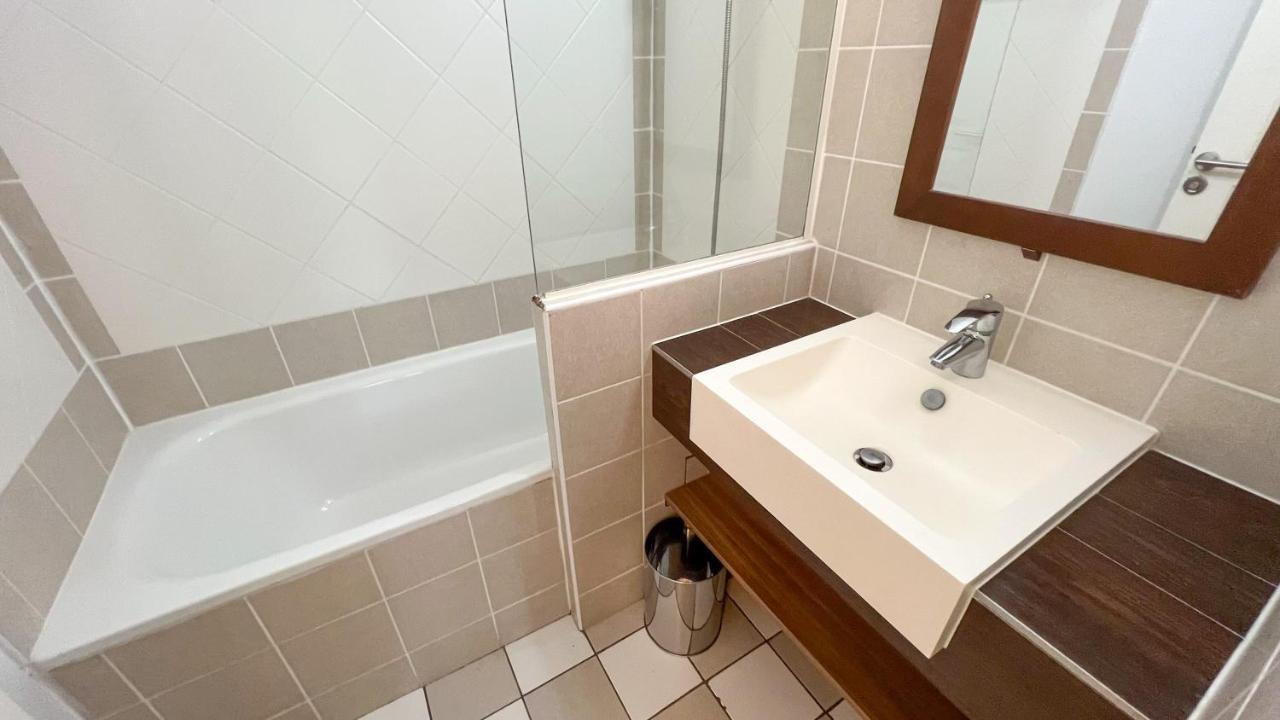 6-Person Apartment With Swimming Pool Tennis Court And Free Parking 25 Le Touquet エクステリア 写真